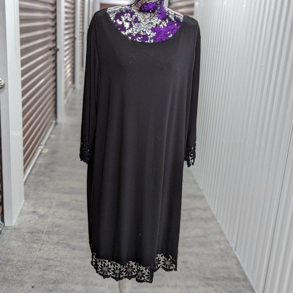 Tiana B Size 2X‎ Black Sheath Dress with eyelet lace hem and trim